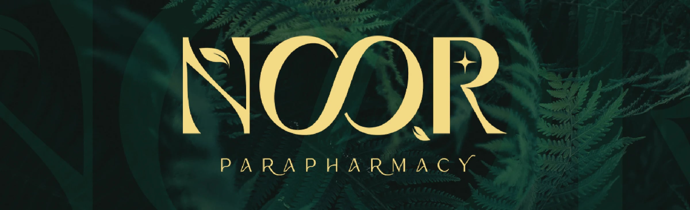 العلامة النصية NOOR Parapharmacy بالذهبي فوق أوراق سرخس خضراء داكنة.